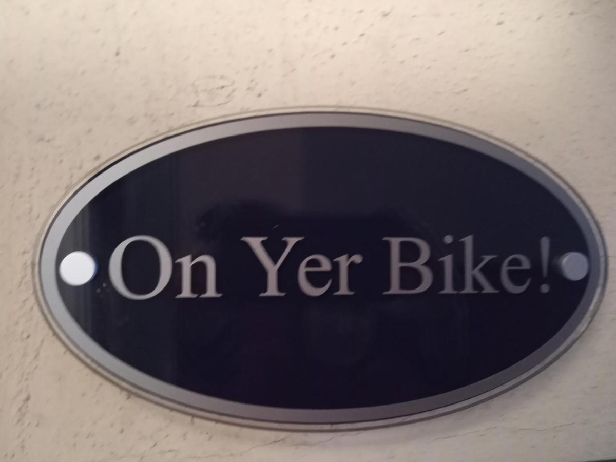 Villa On Yer Bike&Gone Fishin Millport Exterior foto